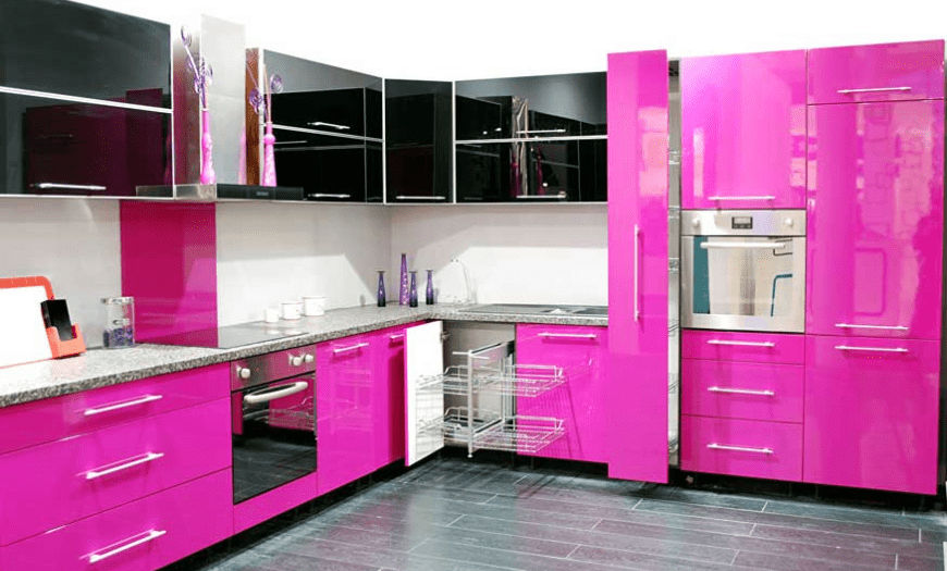 кухня  розового цвета